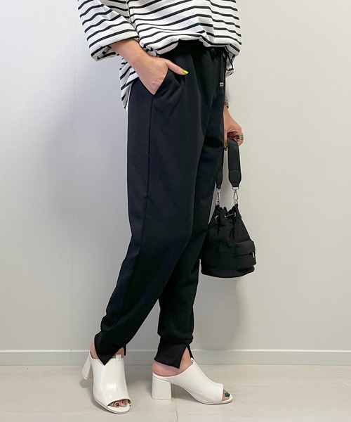 美品 アストラット 2,5 裾ゴム パンツ ジョガーパンツ Z162