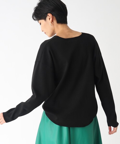 OPAQUE.CLIP（オペークドットクリップ）の「◆シルキーウールMIX Vネックニット【WEB限定カラー】（ニット/セーター・レディース・ブラック/オフホワイト/ダークオレンジ/ベージュ系8/ブルー/イエロー/ダークブラウン・36/38/40/42）」の21枚目の写真