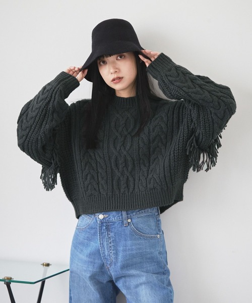 LOWRYS FARM（ローリーズファーム）の「フリンジケーブルニットロングスリーブ　166333（ニット/セーター・レディース・ブルー/チャコールグレー/アイボリー・FREE）」の14枚目の写真