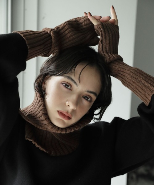 LAKOLE（ラコレ）の「ニットアームウォーマー / 353600（アームカバー・レディース・ブラウン/グレー/オフホワイト/カーキ・FREE）」の22枚目の写真