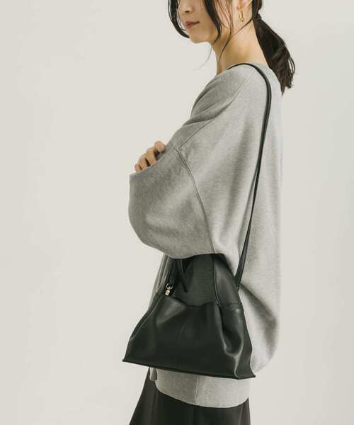 URBAN RESEARCH(アーバンリサーチ)の「ワンハンドル2WAYタックバッグ(ハンドバッグ・レディース・ベージュ/ブラック・-)」の15枚目の写真