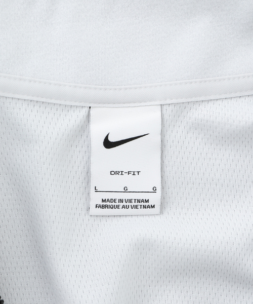 NIKE（ナイキ）の「【NIKE / ナイキ】GOLF DF ビクトリーハーフZIP L/Sトップ（Tシャツ/カットソー・メンズ・ライトグレー/ブラック・MEDIUM/LARGE）」の16枚目の写真