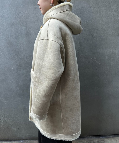 CIAOPANIC（チャオパニック）の「リバーシブルフェイクボアコート（ムートンコート・レディース・レモンイエロー/チャコールグレー・FREE）」の20枚目の写真