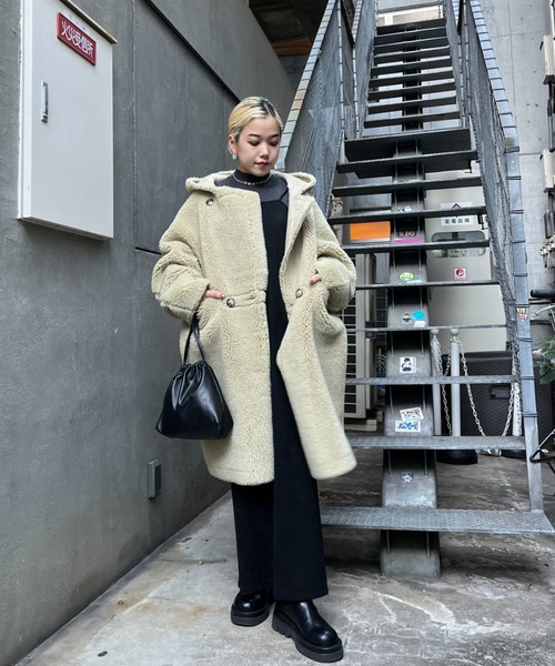 CIAOPANIC（チャオパニック）の「リバーシブルフェイクボアコート（ムートンコート・レディース・レモンイエロー/チャコールグレー・FREE）」の21枚目の写真