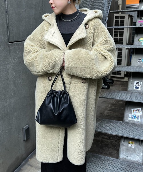 CIAOPANIC（チャオパニック）の「リバーシブルフェイクボアコート（ムートンコート・レディース・レモンイエロー/チャコールグレー・FREE）」の18枚目の写真