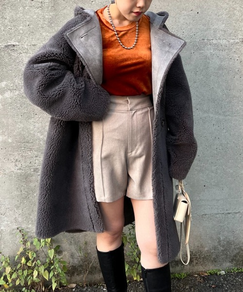 CIAOPANIC（チャオパニック）の「リバーシブルフェイクボアコート（ムートンコート・レディース・レモンイエロー/チャコールグレー・FREE）」の7枚目の写真