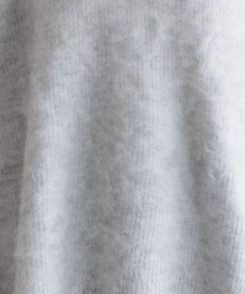 mysty woman（ミスティウーマン）の「ふわ軽シャギーニット　173984（ニット/セーター・レディース・ホワイト/ライトグレー/ブルー/モカ・FREE）」の19枚目の写真