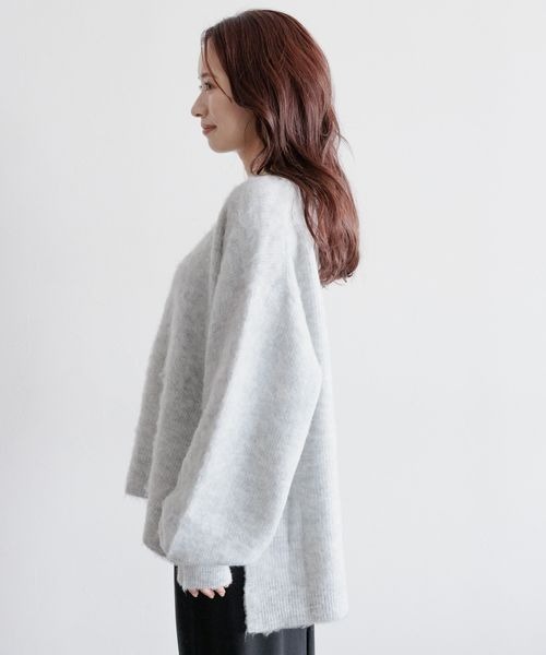 mysty woman（ミスティウーマン）の「ふわ軽シャギーニット　173984（ニット/セーター・レディース・ホワイト/ライトグレー/ブルー/モカ・FREE）」の7枚目の写真