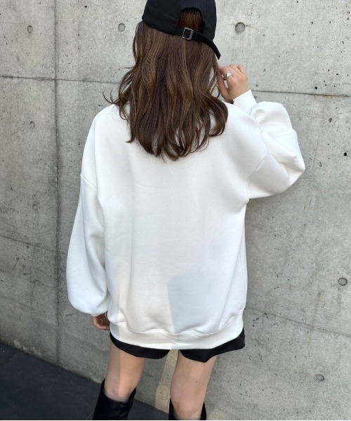 OLIVE des OLIVE（オリーブデオリーブ）の「ワンポイント刺繍チュニックスウェット（スウェット・レディース・オートミール/オフホワイト/ブラック・FREE）」の9枚目の写真