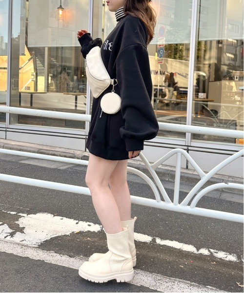 OLIVE des OLIVE（オリーブデオリーブ）の「ワンポイント刺繍チュニックスウェット（スウェット・レディース・オートミール/オフホワイト/ブラック・FREE）」の15枚目の写真