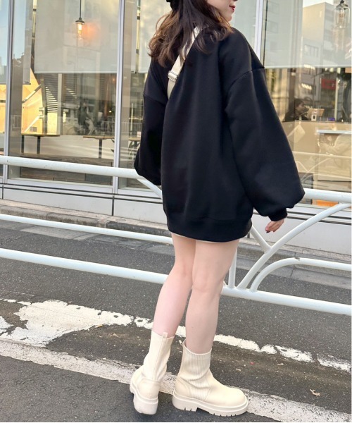 OLIVE des OLIVE（オリーブデオリーブ）の「ワンポイント刺繍チュニックスウェット（スウェット・レディース・オートミール/オフホワイト/ブラック・FREE）」の16枚目の写真