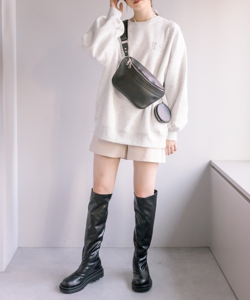 OLIVE des OLIVE（オリーブデオリーブ）の「ワンポイント刺繍チュニックスウェット（スウェット・レディース・オートミール/オフホワイト/ブラック・FREE）」の22枚目の写真