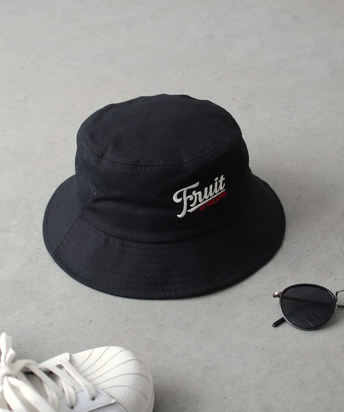 FRUIT OF THE LOOM（フルーツオブザルーム）の「【FRUIT OF THE LOOM】EMBROIDERY BUCKET HAT type C/バケットハット（ハット・メンズ・オフホワイト/ブラック/ベージュ・FREE）」の3枚目の写真