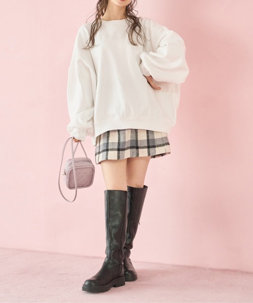 OLIVE des OLIVE（オリーブデオリーブ）の「裏起毛チュニックプルオーバー（スウェット・レディース・オフホワイト/スミクロ/トップグレー・FREE）」の19枚目の写真