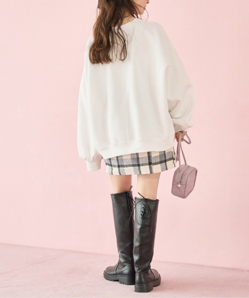 OLIVE des OLIVE（オリーブデオリーブ）の「裏起毛チュニックプルオーバー（スウェット・レディース・オフホワイト/スミクロ/トップグレー・FREE）」の11枚目の写真