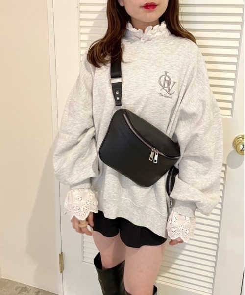 OLIVE des OLIVE（オリーブデオリーブ）の「裏起毛チュニックプルオーバー（スウェット・レディース・オフホワイト/スミクロ/トップグレー・FREE）」の6枚目の写真