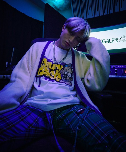 GALFY（ガルフィー）の「GALFY/ガルフィー わんわん落書きカーディガン 