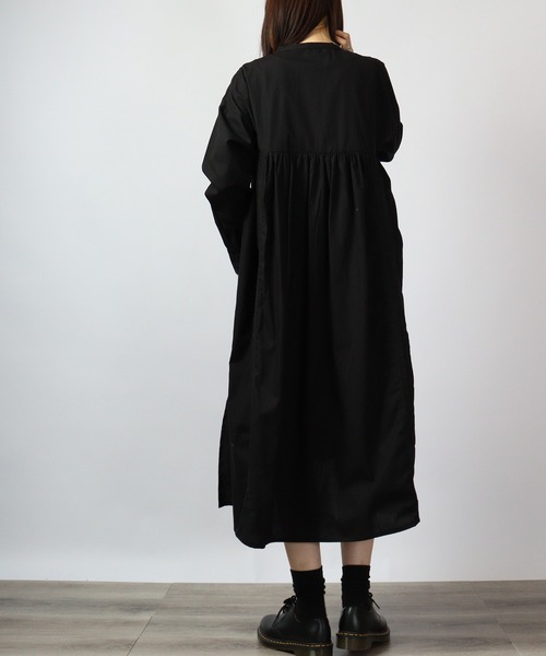 spiritoso(スピリトーゾ)の「spiritoso キャンブリックレースワンピース 長袖(シャツワンピース・レディース・ブラック/ホワイト/グレイッシュベージュ・M)」の9枚目の写真