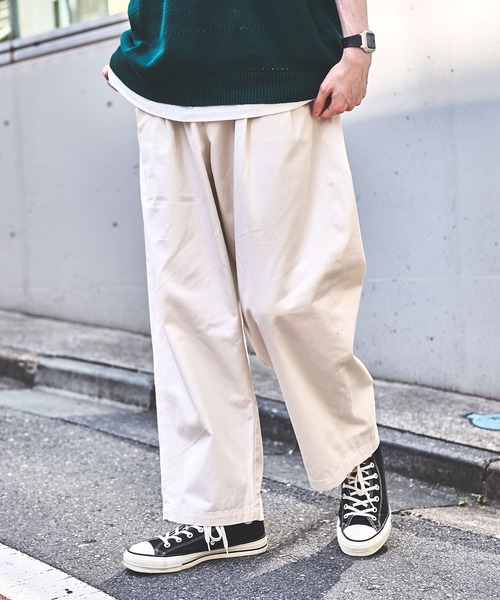 RAGEBLUE(レイジブルー)の「タックバルーンワイドチノパンツ(チノパンツ・メンズ・ブラック/ベージュ/ホワイト・LARGE/MEDIUM/SMALL)」の2枚目の写真