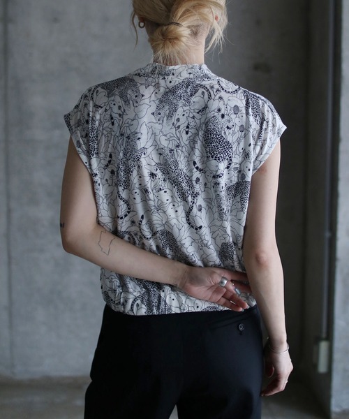G.V.G.V.(ジーヴィージーヴィー)の「LEOPARD PRINT FRENCH SLV TOP(Tシャツ/カットソー・レディース・オフホワイト/ブラック・ONE SIZE)」の10枚目の写真
