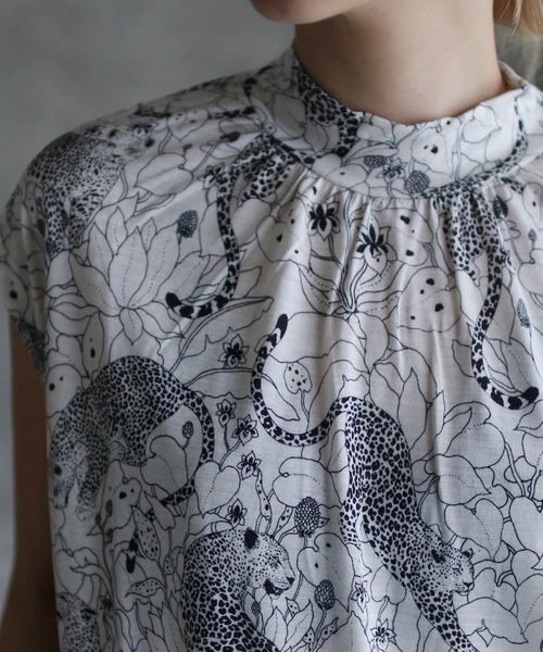 G.V.G.V.(ジーヴィージーヴィー)の「LEOPARD PRINT FRENCH SLV TOP(Tシャツ/カットソー・レディース・オフホワイト/ブラック・ONE SIZE)」の11枚目の写真