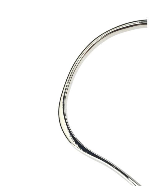 AMERICAN HOLIC（アメリカンホリック）の「変形メタルバングル（バングル/リストバンド・レディース・ゴールド/シルバー・FREE）」の6枚目の写真