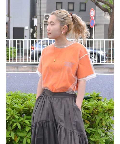 Ungrid(アングリッド)の「チュールシアートップス(Tシャツ/カットソー・レディース・チャコールグレー/オレンジ/ブルー/オフホワイト・FREE)」の13枚目の写真