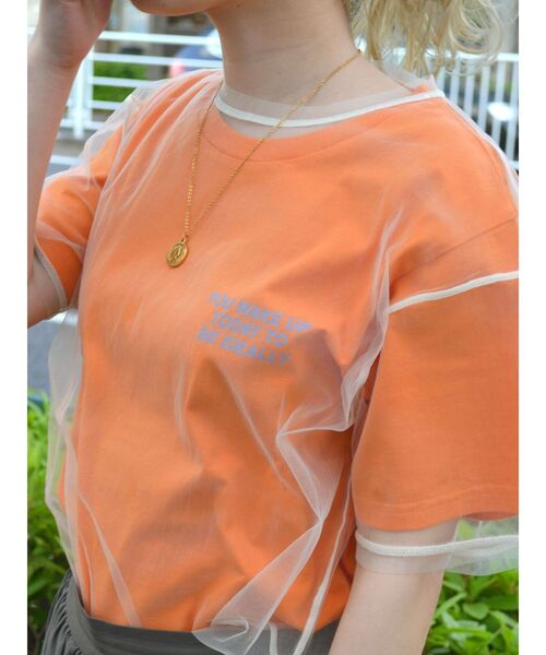 Ungrid(アングリッド)の「チュールシアートップス(Tシャツ/カットソー・レディース・チャコールグレー/オレンジ/ブルー/オフホワイト・FREE)」の15枚目の写真