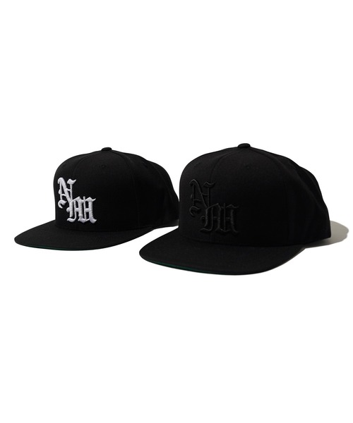 NineMicrophones（ナインマイクロフォンズ）の「SNAPBACK CAP -Gothic-（キャップ・メンズ・ブラック×ホワイト/ブラック×ブラック・FREE）」の6枚目の写真