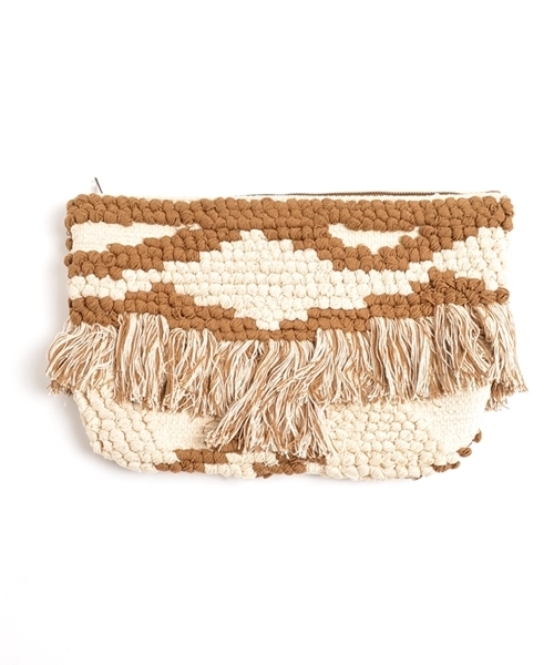 SHIPS for women(シップスフォーウィメン)の「《追加予約》フリンジクラッチ◆■(クラッチバッグ・レディース・ブラック/キャメル/ネイビー/ライトブルー・ONE SIZE)」の5枚目の写真