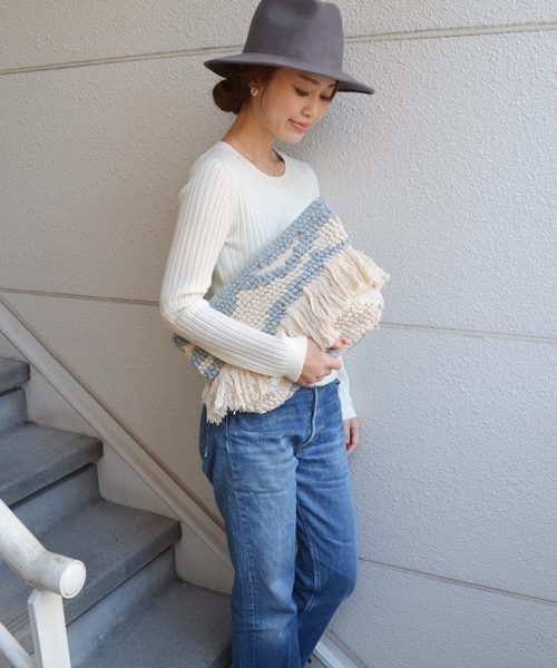 SHIPS for women(シップスフォーウィメン)の「《追加予約》フリンジクラッチ◆■(クラッチバッグ・レディース・ブラック/キャメル/ネイビー/ライトブルー・ONE SIZE)」の17枚目の写真