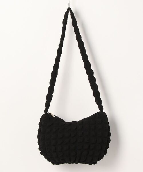 nemne store(ネンネストア)の「《Delfy》ぽこぽこミニショルダーバッグ(ショルダーバッグ・レディース・アイボリー/ブラック・フリー)」の12枚目の写真