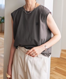 ワンポイント刺繍タンクトップ