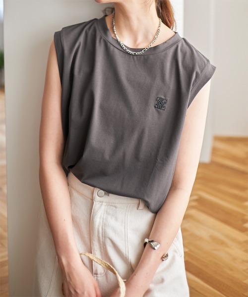 Rejoule(リジュール)の「ワンポイント刺繍タンクトップ(Tシャツ/カットソー・レディース・ブラック/オフホワイト/チャコールグレー・フリー)」の12枚目の写真