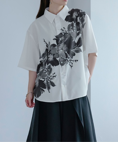 Ellno Loset(エルノロゼット)の「フラワーショルダーシャツ(シャツ/ブラウス・メンズ・オフホワイト/ブラック・SMALL/MEDIUM/LARGE)」の15枚目の写真
