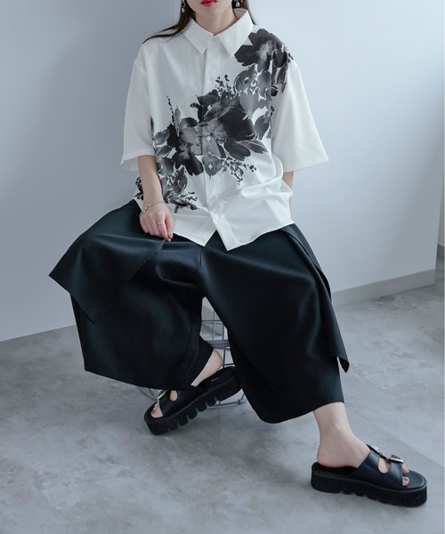 Ellno Loset(エルノロゼット)の「フラワーショルダーシャツ(シャツ/ブラウス・メンズ・オフホワイト/ブラック・SMALL/MEDIUM/LARGE)」の18枚目の写真