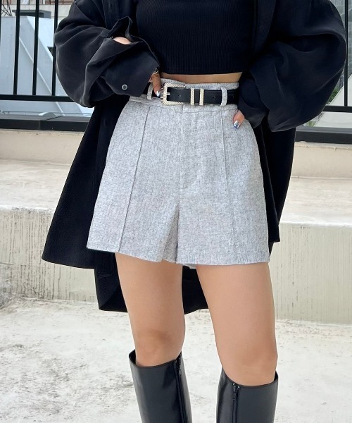 PAGEBOY（ページボーイ）の「ツイードピンタックショートパンツ（その他パンツ・レディース・ブラック/オフホワイト・FREE）」の4枚目の写真