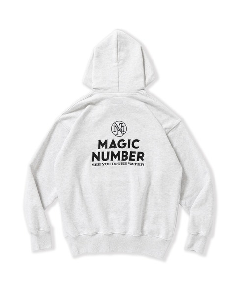 MAGIC NUMBER（マジック ナンバー）の「【MAGIC NUMBER】STOCK LOGO BASIC HOODIE SWEAT（スウェット・メンズ・ブラック/アッシュグレー・MEDIUM/LARGE/X-LARGE）」の8枚目の写真