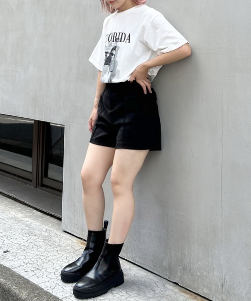 INGNI(イング)の「フェイクレザーショート/パンツ(その他パンツ・レディース・アイボリー/ブラック/ブラック系その他・FREE)」の6枚目の写真