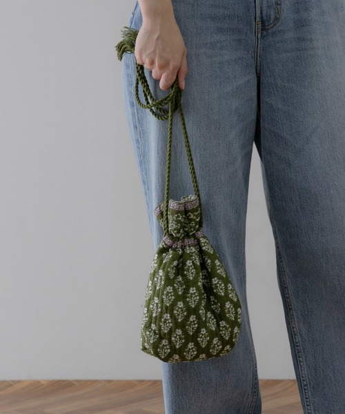 URBAN RESEARCH Sonny Label（アーバンリサーチサニーレーベル）の「MIXプリントコットンポシェット（ショルダーバッグ・レディース・ブラック/カーキ/ブルー・ONE）」の5枚目の写真