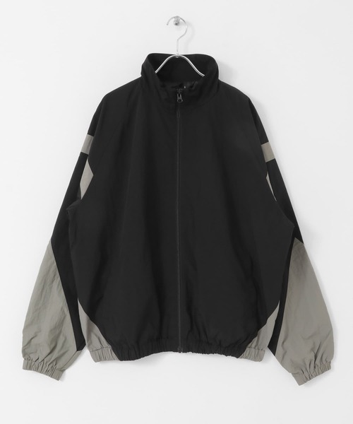 ITEMS URBANRESEARCH(アイテムズ アーバンリサーチ)の「MIL.Nylon Fitness Jacket(ナイロンジャケット・メンズ・ブラック/カーキ・MEDIUM/LARGE)」の19枚目の写真