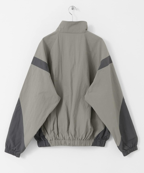 ITEMS URBANRESEARCH(アイテムズ アーバンリサーチ)の「MIL.Nylon Fitness Jacket(ナイロンジャケット・メンズ・ブラック/カーキ・MEDIUM/LARGE)」の22枚目の写真