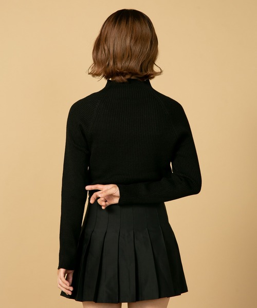 fort point(フォーポイント)の「【FORTPOINT/フォートポイント】ボトルネックで大人のこなれ感 リブニット ボトルネック トップス ハイネック(ニット/セーター・レディース・オフホワイト/ブラック/ベージュ・MEDIUM/LARGE)」の17枚目の写真