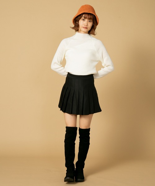 fort point(フォーポイント)の「【FORTPOINT/フォートポイント】ボトルネックで大人のこなれ感 リブニット ボトルネック トップス ハイネック(ニット/セーター・レディース・オフホワイト/ブラック/ベージュ・MEDIUM/LARGE)」の4枚目の写真