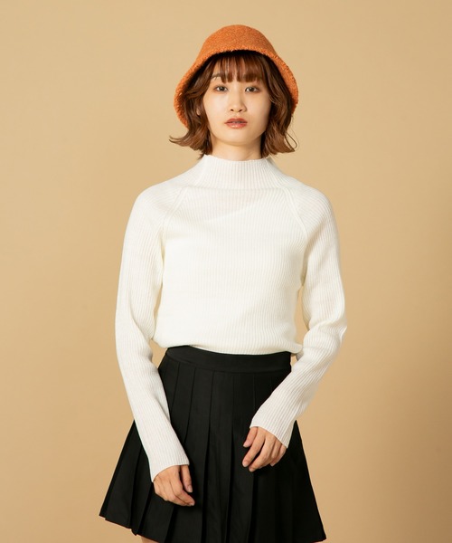 fort point(フォーポイント)の「【FORTPOINT/フォートポイント】ボトルネックで大人のこなれ感 リブニット ボトルネック トップス ハイネック(ニット/セーター・レディース・オフホワイト/ブラック/ベージュ・MEDIUM/LARGE)」の7枚目の写真