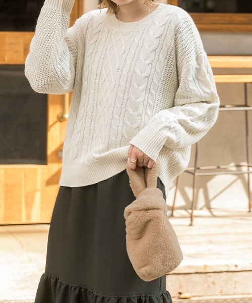 ad thie(アドティエ)の「エコファー ふわふわミニバッグ(ハンドバッグ・レディース・オフホワイト/ブラック/ブラウン・FREE)」の13枚目の写真