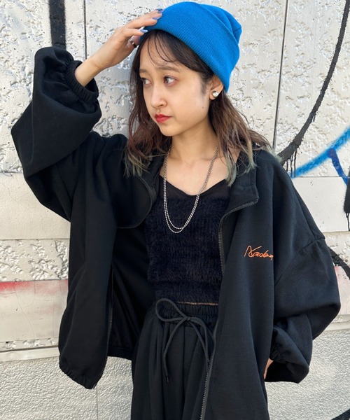 CLEA(クレア)の「【2点SET】刺繍入りビッグサイズスウェットセットアップ(セットアップ・レディース・ブラック/ブルー・M)」の9枚目の写真