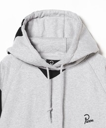 By Parra（バイパラ）の「by Parra / clipped wings hooded