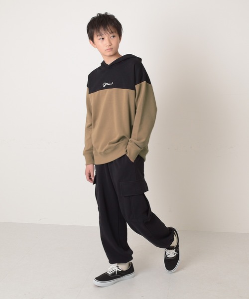 GLAZOS(グラソス)の「TC裏毛・バイカラーパーカー(その他トップス・キッズ・ベージュ/ライトブルー/グレー・140cm/150cm/160cm/170cm)」の5枚目の写真