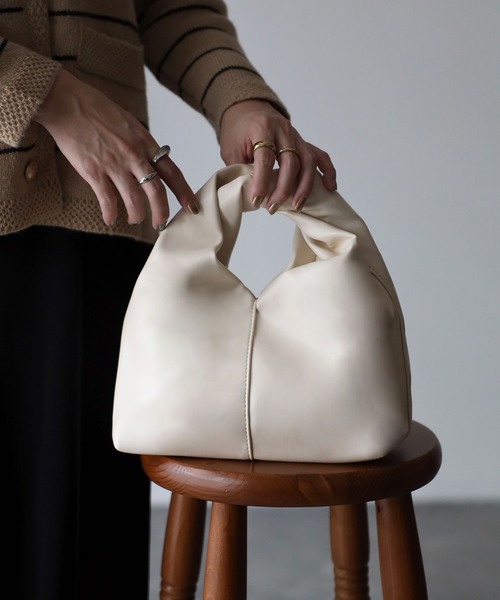 ソフトレザーツイストワンハンドルバッグ（ハンドバッグ）｜Riberry